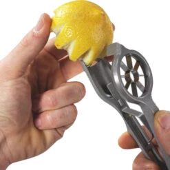 Roulette à Pizza Inox 10 Cm OXO -Cuisine Cuisson Magasin roulette a pizza inox 10 cm oxo 3